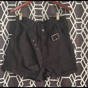 No boundaries black shorts